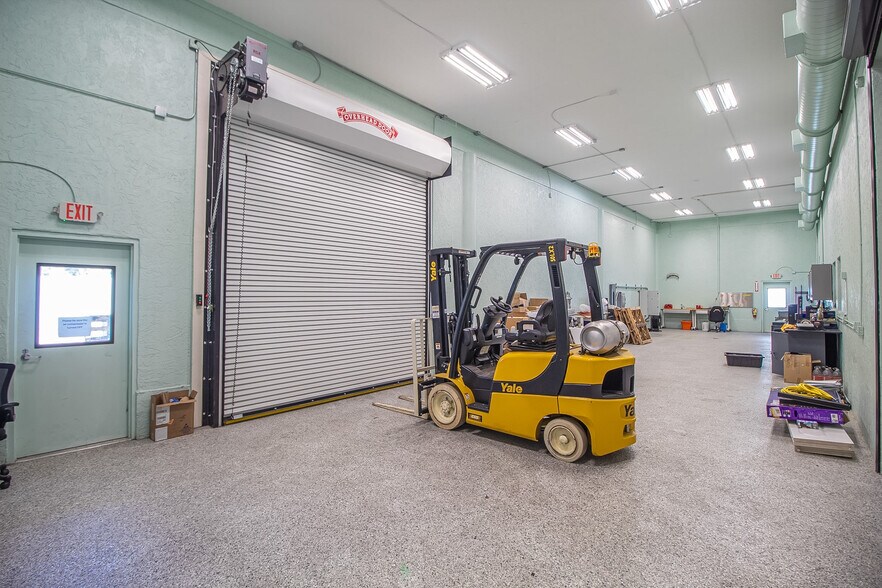 More Photos Of 8261 Burnt Store Rd, Punta Gorda Warehouse For Sale