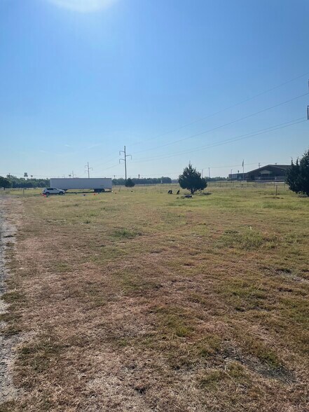 More Photos Of 2300 S Business 45, Corsicana Land For Sale