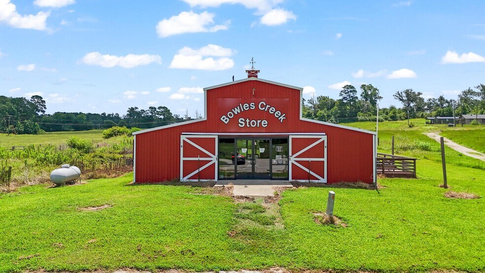More Photos Of 11074 State Highway 64 W, Overton Freestanding For Sale