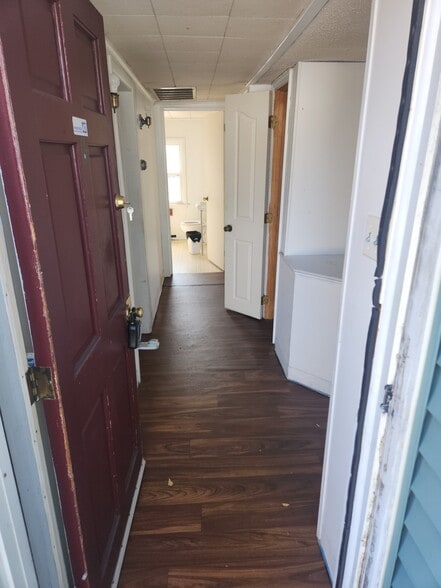 More Photos Of 920 N Salisbury Blvd, Salisbury Storefront Retail Residential For Sale