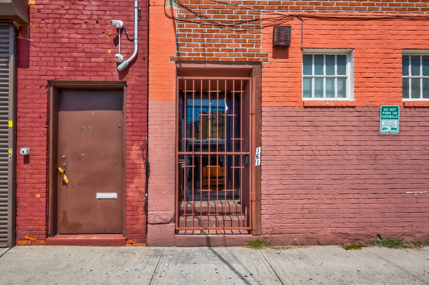 More Photos Of 161 Jamaica Ave, Brooklyn Storefront Retail Office For Lease