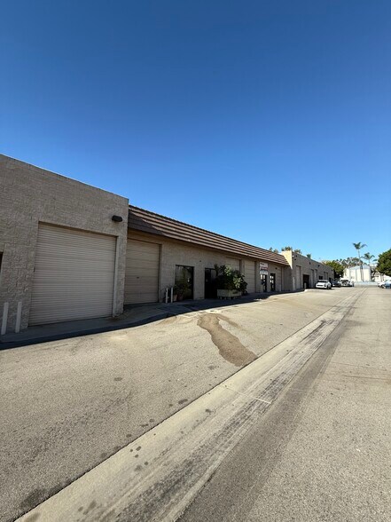 More Photos Of 12734 Branford St, Pacoima Warehouse For Sale