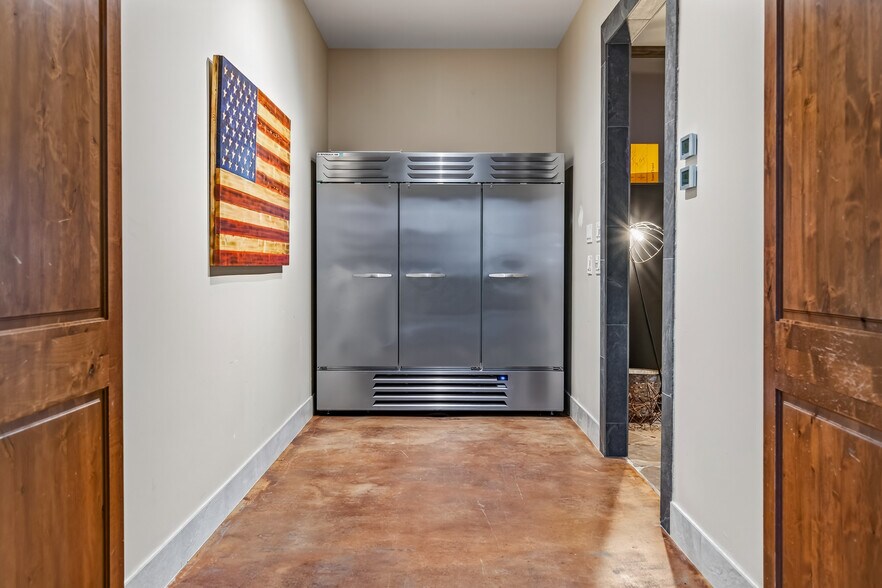 More Photos Of 25200 Bernard Rd, New Ulm Specialty For Sale