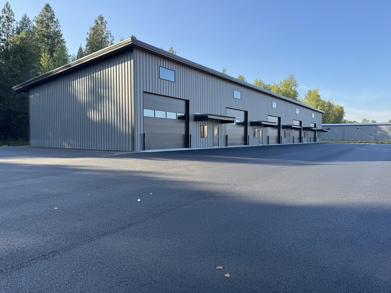 More Photos Of 647 7th Ave, Ponderay Manufacturing For Lease