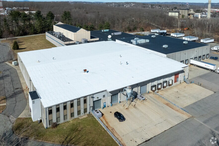 More Photos Of 5-9 Latti Farm Rd, Millbury Warehouse For Lease