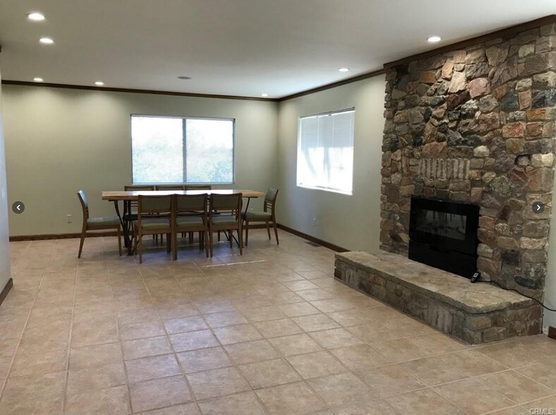 More Photos Of 1002 11th St, Lakeport Office Residential For Lease