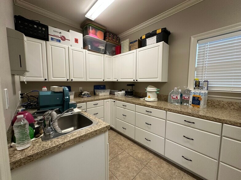 More Photos Of 12799 Burgess Ave, Walker Office For Sale