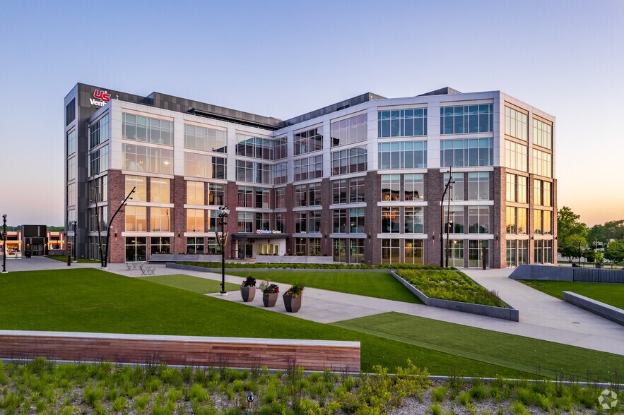 More Photos Of 1175 Lombardi Ave, Green Bay Office For Lease
