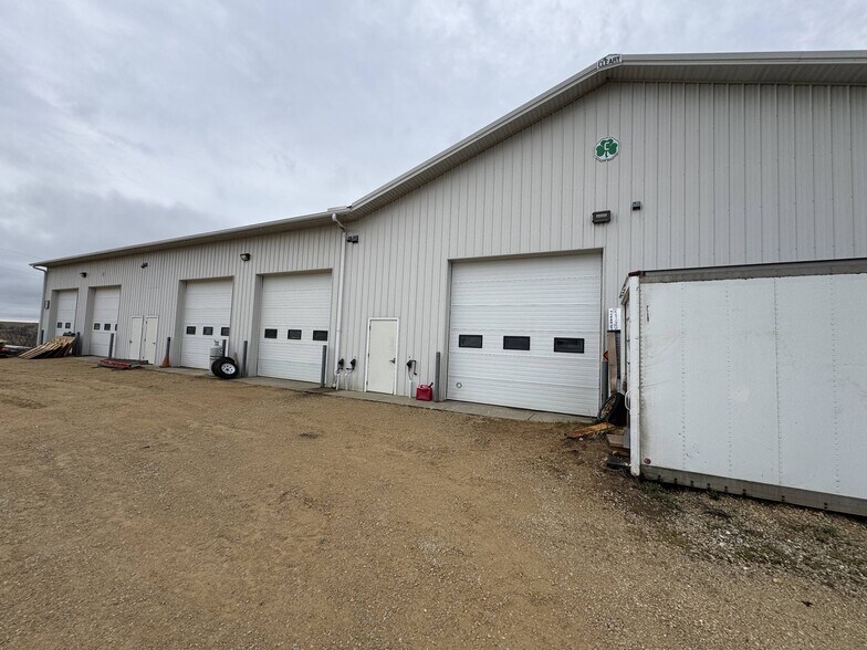 More Photos Of 4070 E Brigham Rd, Blue Mounds Office For Sale