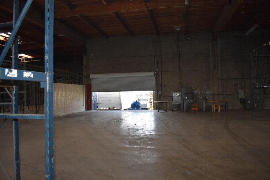 More Photos Of 3628-3640 Noakes St, Los Angeles Distribution For Lease