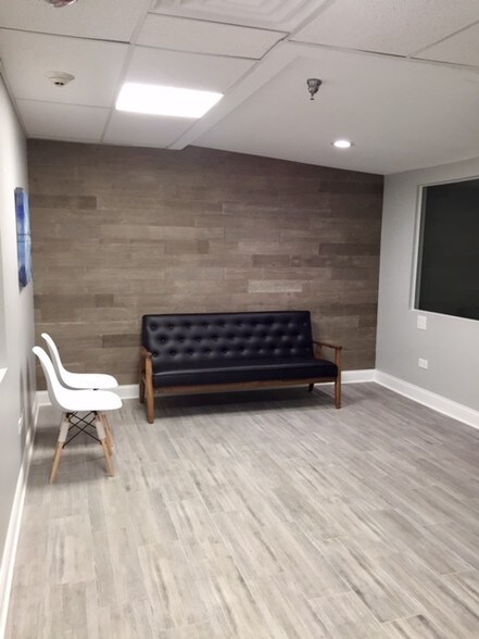 More Photos Of 5117 Main St, Downers Grove Storefront Retail Office For Lease