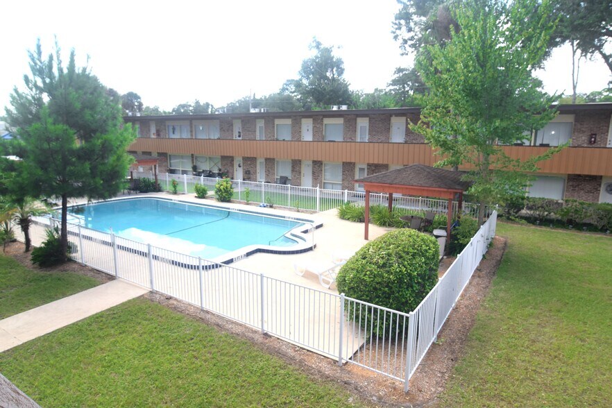 More Photos Of 1217 Park Ave, Orange Park Apartments For Sale