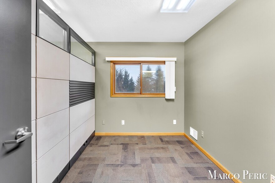 More Photos Of 7884 Eastern Ave SE, Grand Rapids Loft Creative Space For Lease