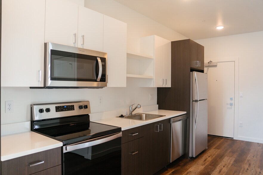 More Photos Of 7448 N Saint Louis Ave, Portland Apartments For Sale