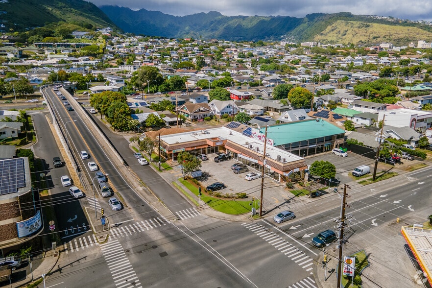 More Photos Of 2000 S Beretania St, Honolulu Storefront Retail Office For Lease