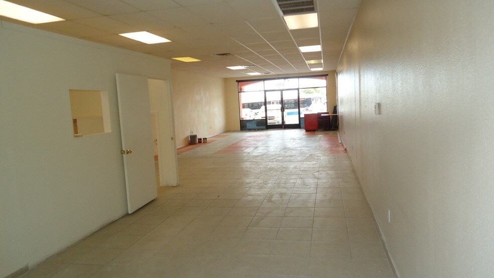 More Photos Of 5355 S Decatur Blvd, Las Vegas Restaurant For Lease