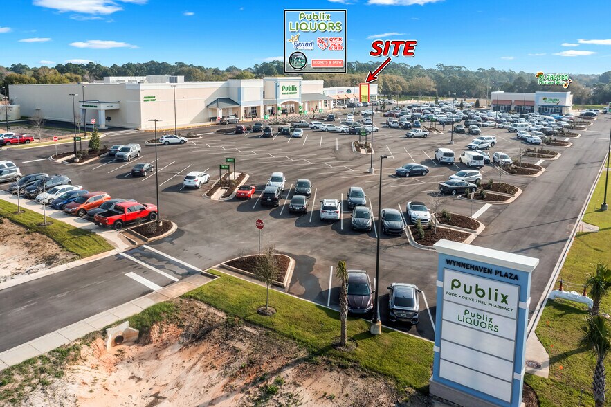 More Photos Of 11040 Navarre Pky, Navarre Storefront For Lease