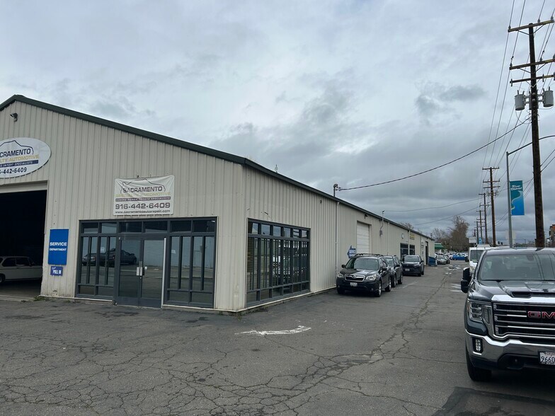 More Photos Of 1001 Richards Blvd, Sacramento Warehouse For Lease