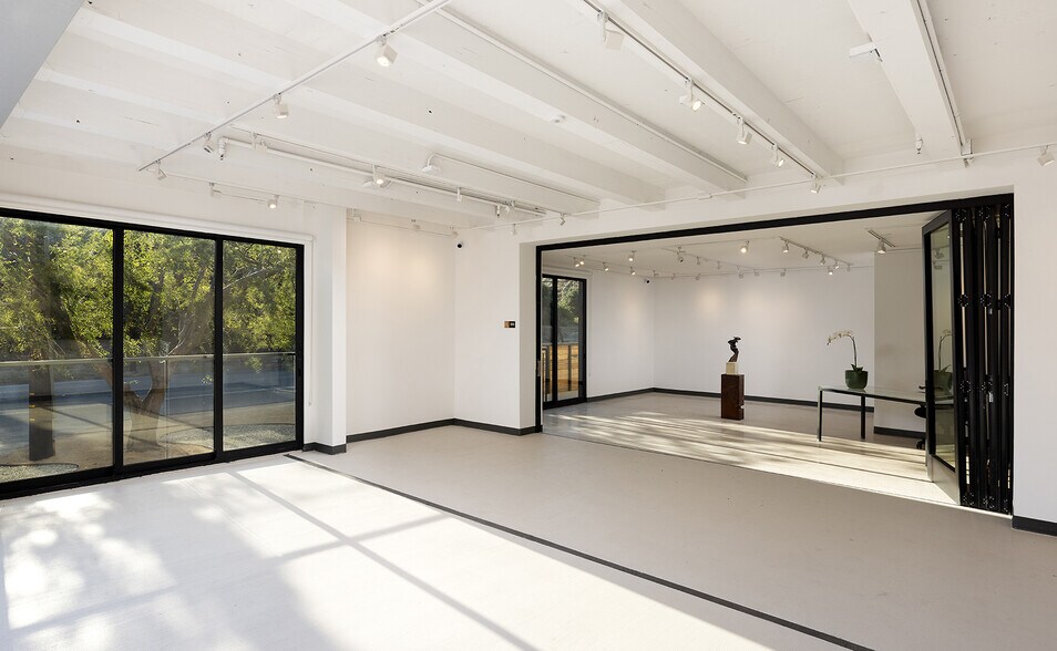 More Photos Of 20412-20432 Laguna Canyon Rd, Laguna Beach Office For Lease