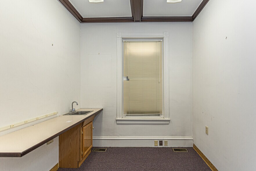 More Photos Of 100-102 W Fornance St, Norristown Medical For Sale