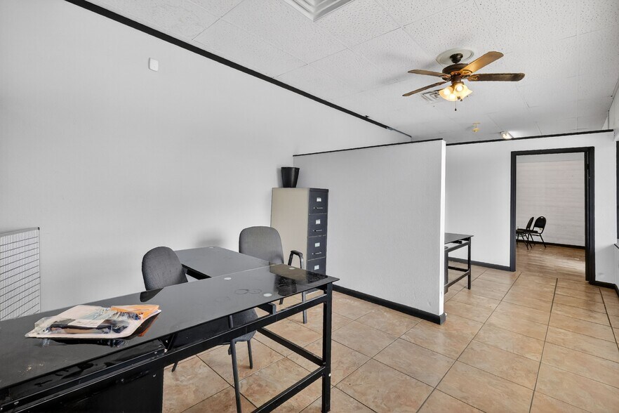 More Photos Of 1526 US Highway 441, Leesburg Auto Dealership For Sale