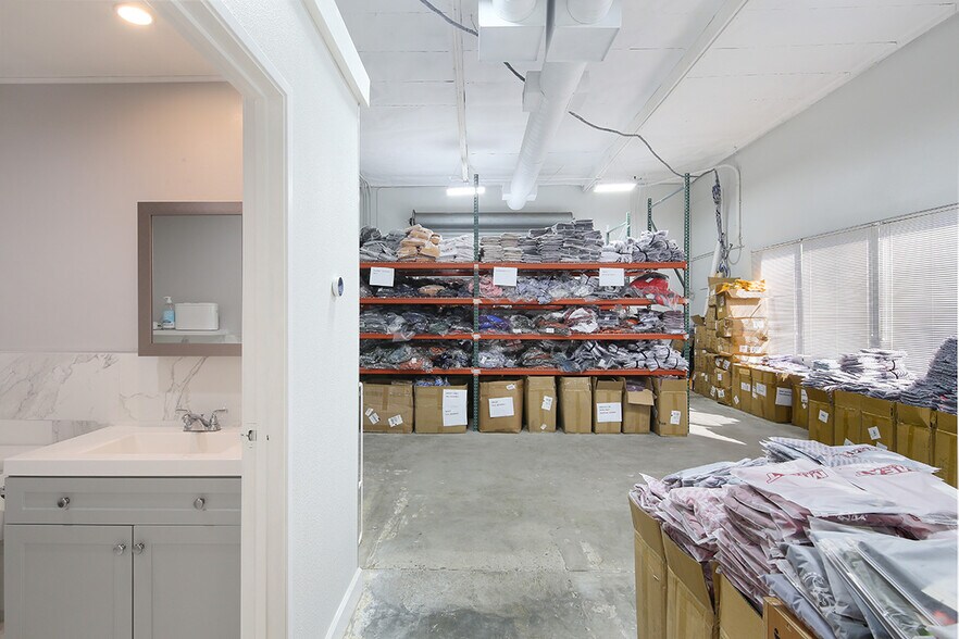 More Photos Of 1150-1178 N Knollwood Cir, Anaheim Manufacturing For Sale