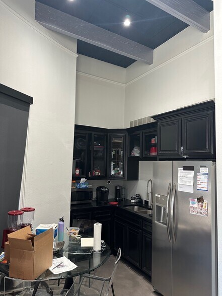 More Photos Of 5275 Spring Valley Rd, Dallas Freestanding For Sale