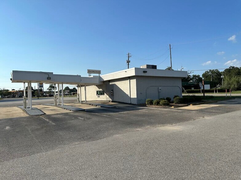 More Photos Of 4565 Saint Stephens Rd, Eight Mile Bank For Lease