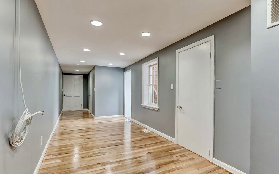 More Photos Of 1049 S Charles St, Baltimore Storefront Retail Residential For Sale