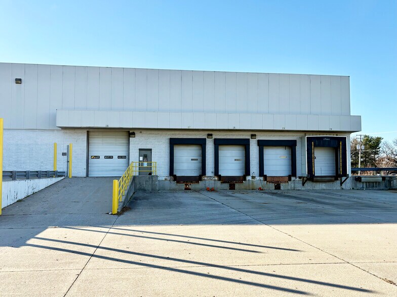 More Photos Of 703 E Kercher Rd, Goshen Manufacturing For Lease
