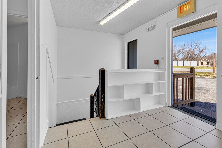 More Photos Of 205 Southbrook Pky, Kearney Daycare Center For Sale
