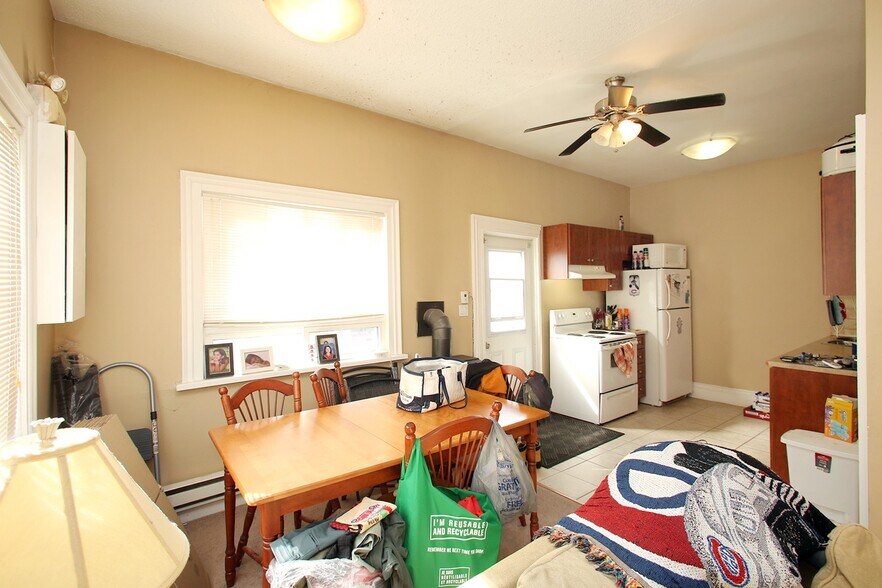 More Photos Of 10-12 Centre St, Markham Office Residential For Sale