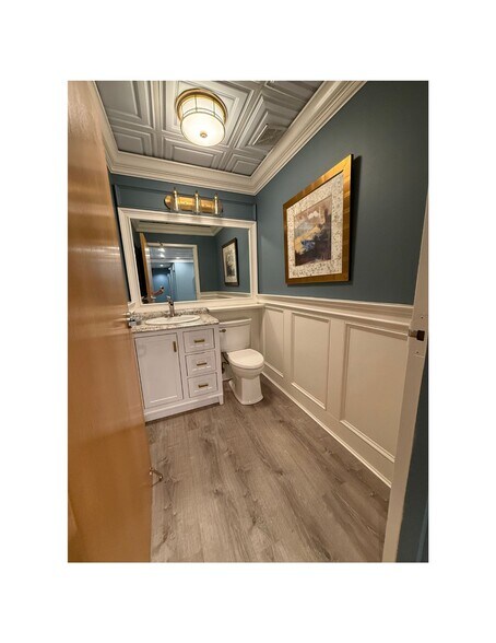 More Photos Of 131 New London Tpke, Glastonbury Medical For Lease