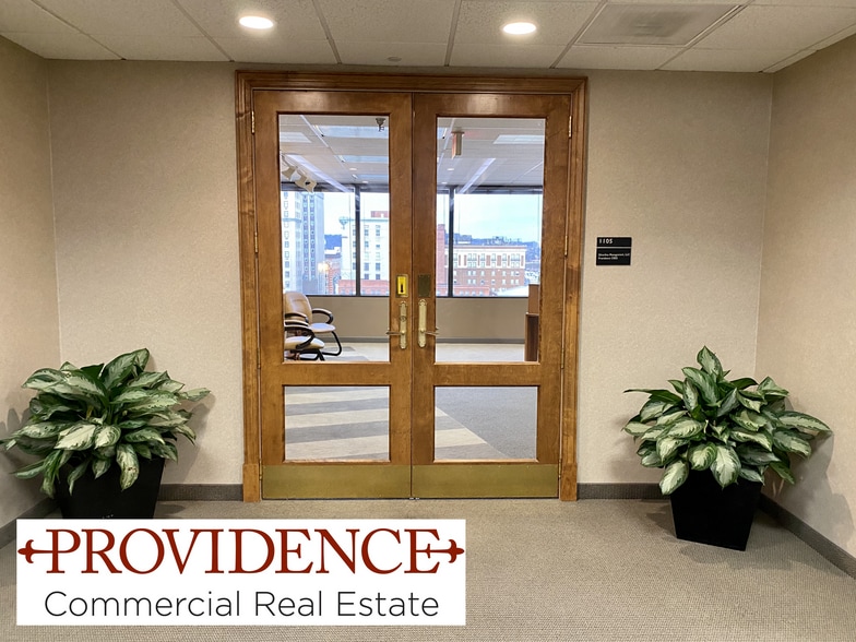 More Photos Of 800 S Gay St, Knoxville Office For Lease