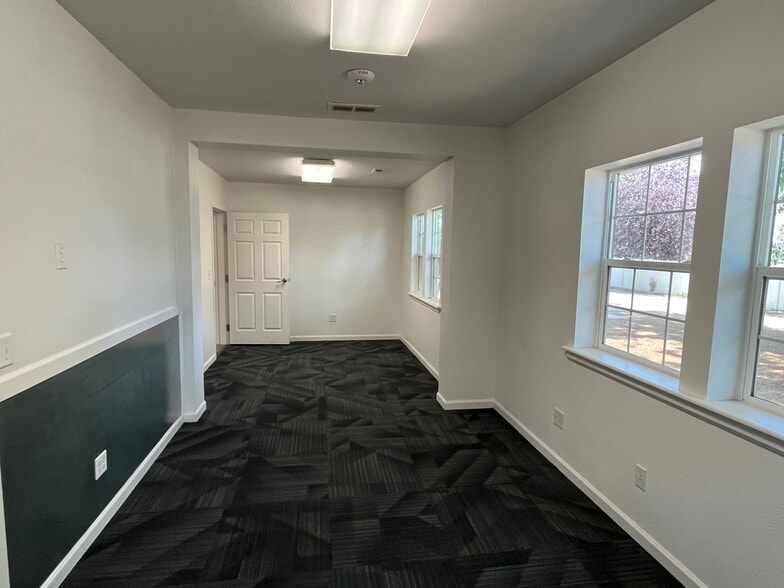 More Photos Of 342 E Idaho St, Eagle Office For Lease