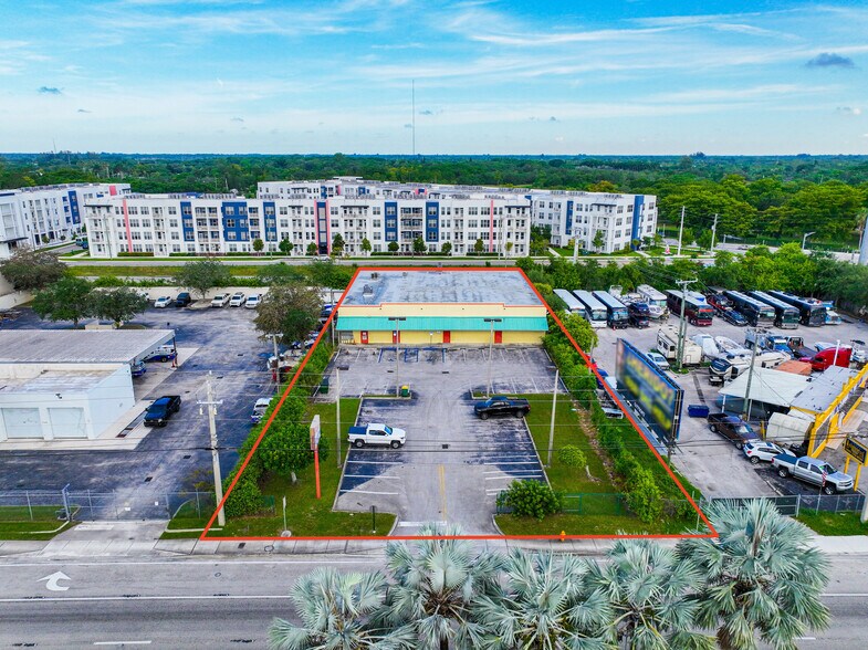 More Photos Of 27330 S Dixie Hwy, Homestead Storefront Retail Office For Sale