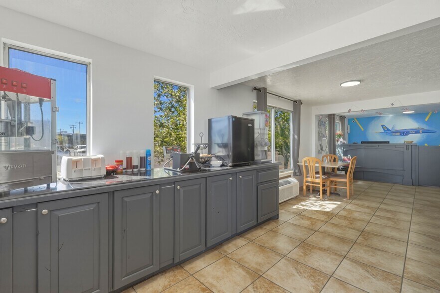 More Photos Of 311 E Main St, Vernal Hotel For Sale