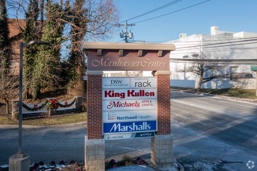 More Photos Of 1380 Northern Blvd, Manhasset Unknown For Lease