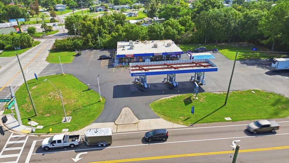 More Photos Of 2590 Recker Hwy, Winter Haven Service Station For Sale