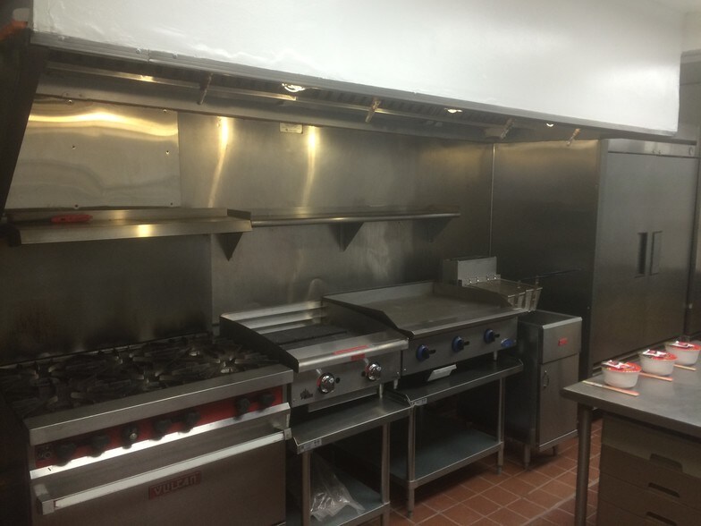 More Photos Of 2434 18th St NW, Washington Restaurant For Lease