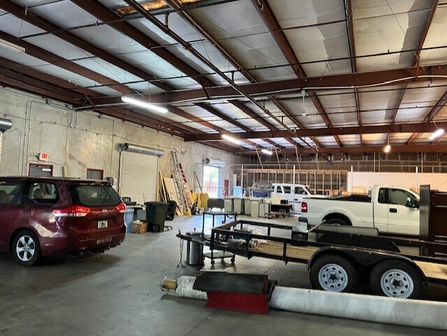 More Photos Of 4612 N 56th St, Tampa Research And Development For Sale