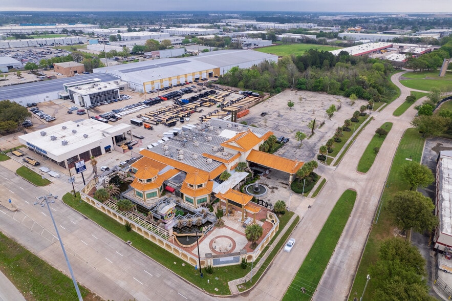 More Photos Of 10 Century Plaza Dr, Houston Restaurant For Sale