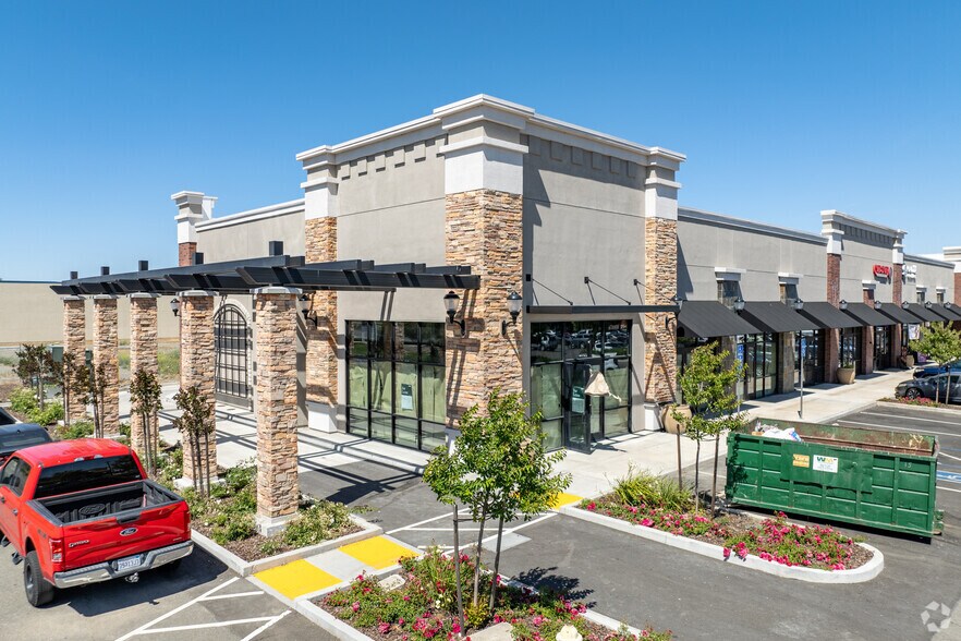 More Photos Of 2185 Bronze Star Dr, Woodland Unknown For Lease