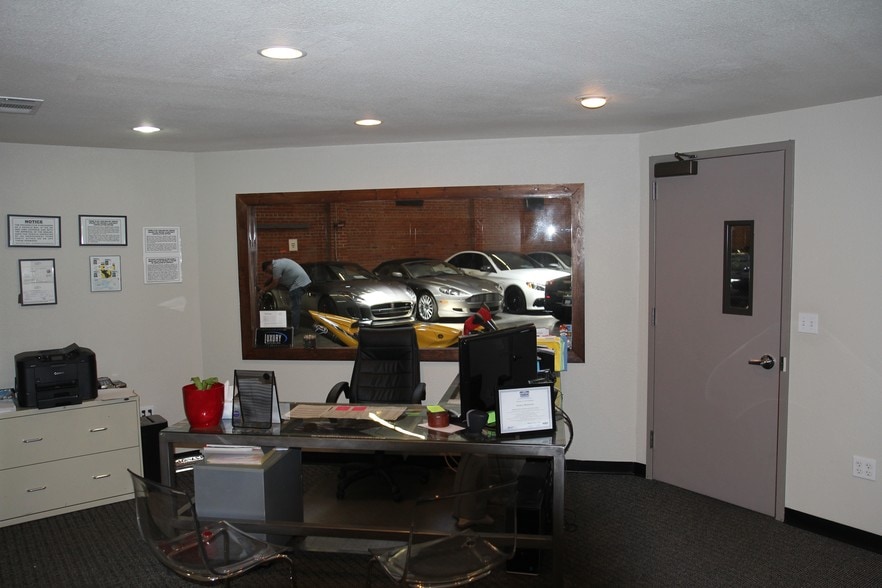 More Photos Of 6529 Elvas Ave, Sacramento Warehouse For Sale