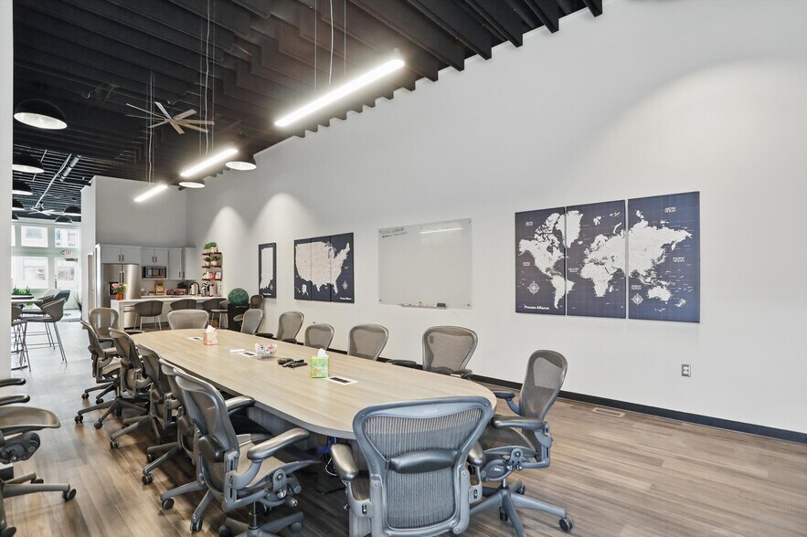 More Photos Of 164 E Jefferson St, Franklin Office For Sale