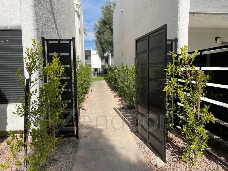 More Photos Of 302 E Monte Vista, Phoenix Multifamily For Sale