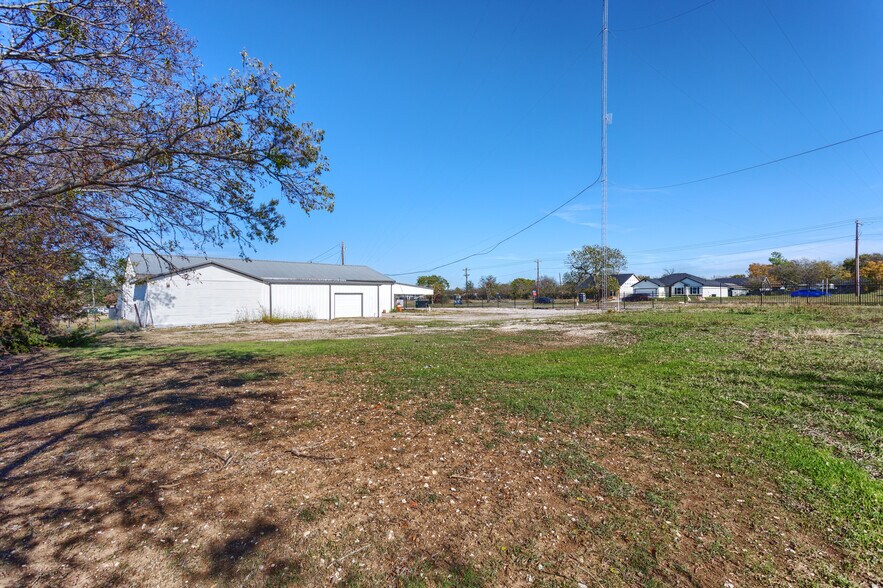 More Photos Of 600 W Main St, Whitesboro Light Manufacturing For Sale