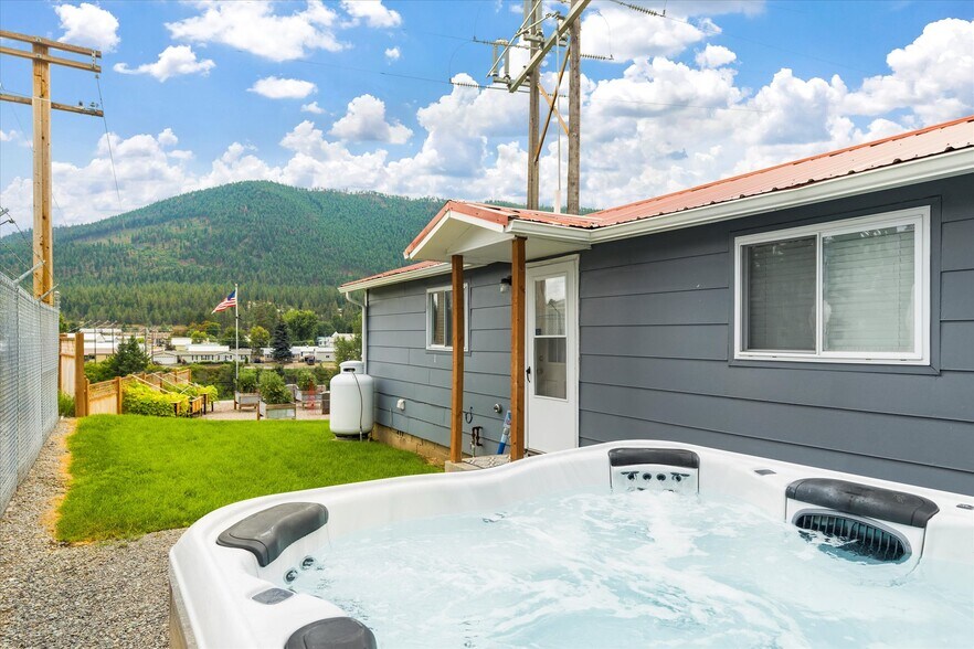 More Photos Of 89 Mullan W, Superior Apartments For Sale