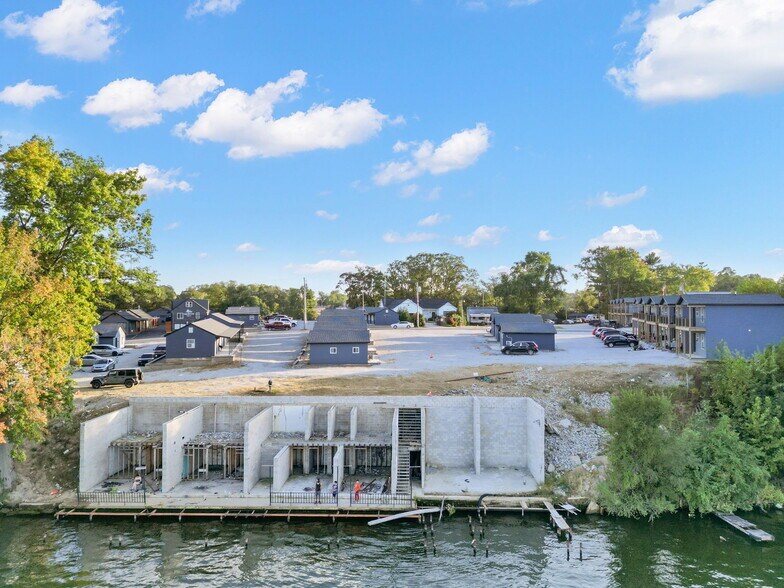 More Photos Of 4983 E Indiana Beach Rd, Monticello Hospitality For Sale