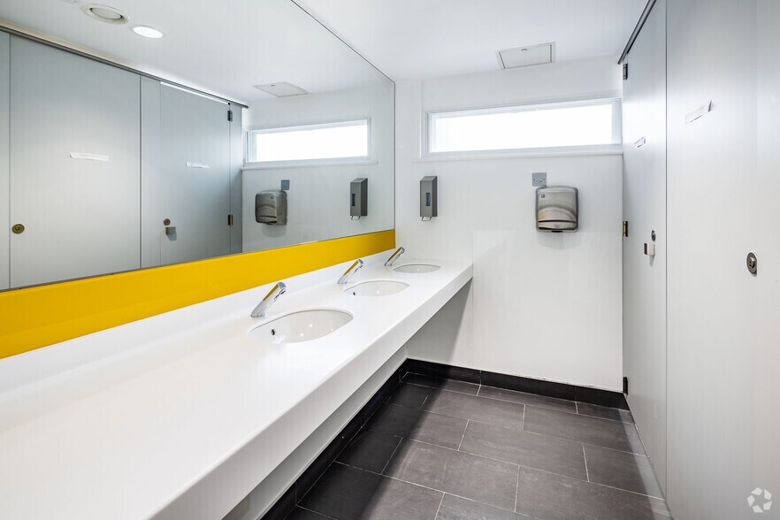 Photo of 5th Floor Ste North Wing